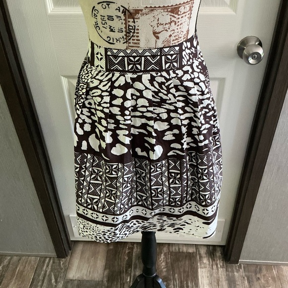 Wrapper Elegant Brown and White Skirt Size 7 - Picture 7 of 7